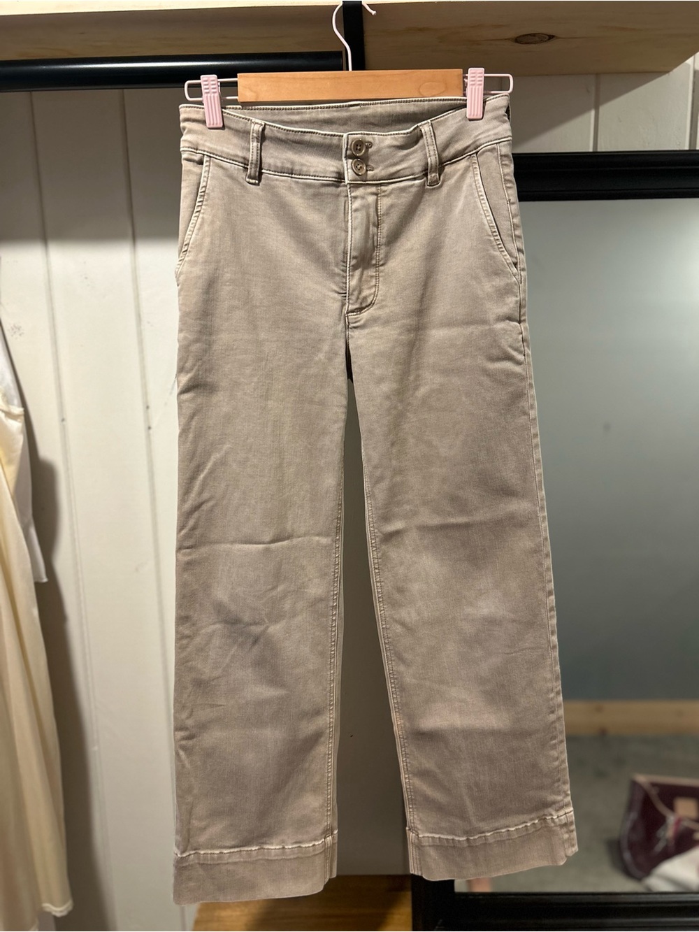 Kut from the Kloth Wide-Leg High-Rise Pants in Light Taupe
